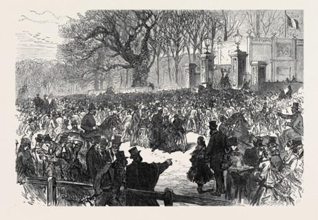 THE LATE EMPEROR NAPOLEON III: THE LYING IN STATE: CROWD AT THE GATE, CHISELHURST, 1873