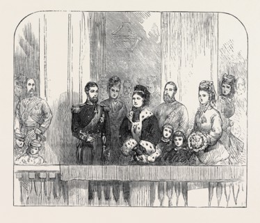 THE QUEEN AND DUKE AND DUCHESS OF EDINBURGH AT THE BALCONY AT BUCKINGHAM PALACE, LONDON, 1874