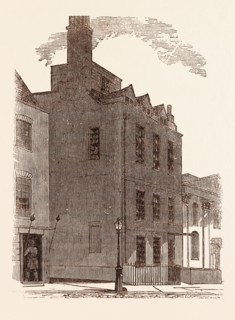 THE LAST LONDON RESIDENCE OF SIR ISAAC NEWTON, ST. MARTIN'S STREET, LEICESTER SQUARE, UK. An