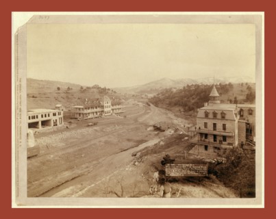 Hot Springs, S.D. From Club House Hill, S.E., showing Minnekahta and Gillespie Hotels. The Fremont,