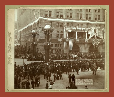 The Columbian Parade. Oct. 20th, 1 Forming of parade on lake front. 100,000 people in sight.
