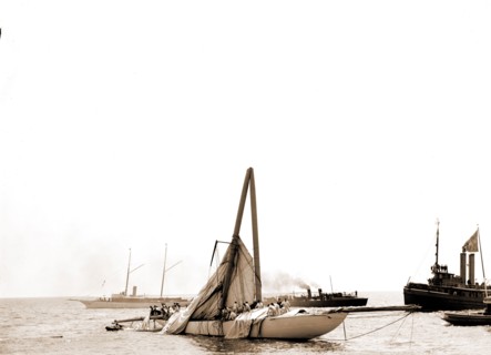 Columbia, steel mast carried away, Columbia (Sloop), Marine accidents, Yachts, 1899