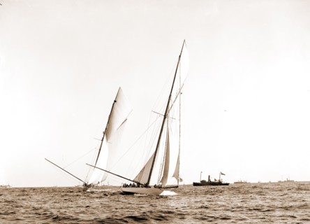 Columbia crossing the line, Shamrock I astern, Columbia (Sloop), Shamrock I (Yacht), America's Cup