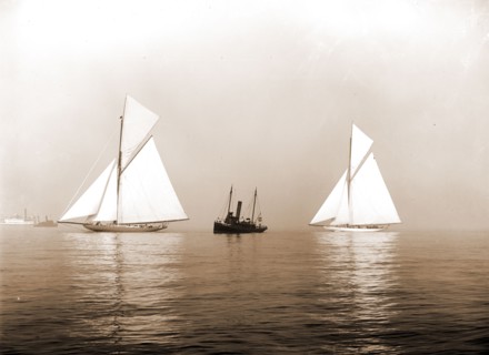 Shamrock I and Columbia, becalmed in fog, Shamrock I (Yacht), Columbia (Sloop), America's Cup