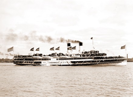 Steamer Tashmoo, Dewey Naval Parade, Detroit River, Dewey, George, 1837-1917, Anniversaries,