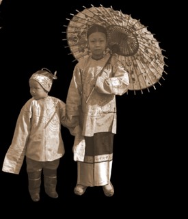 Chinese woman and boy, Jackson, William Henry, 1843-1942, Chinese Americans, Clothing & dress,