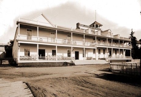 John Jacob Astor House, Mackinac Island, Hotels, United States, Michigan, Mackinac Island, 1890
