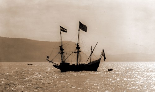 Hudson's Half Moon on Hudson, Half Moon (Ship : Replica), Hudson-Fulton Celebration, 1909, Ships,