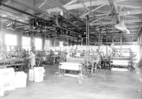 Paterson, New Jersey - Textiles. Family shop of Max Rosenbloom, 135 Sixth Avenue, June 1937, Lewis