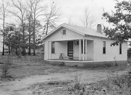 High Point, North Carolina - Housing. Homes of skilled furniture workers in Tomlinson Chair Mfg.