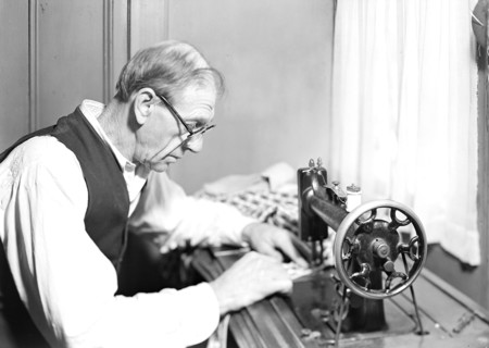 Paterson, New Jersey - Textiles. An old silk-worker (now unable to work) living on earnings of a