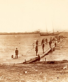 Building a pontoon bridge at Beaufort, S.C., US, USA, America, Vintage photography