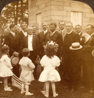 A tribute from the children to President Roosevelt at the monument, Wyoming, Pa., US, USA, America,