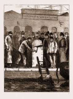 THE MURDER LEAGUE IN DUBLIN, IRELAND, 1883: DIVERS SEARCHING THE RING'S END BASIN WHERE KAVANAGH