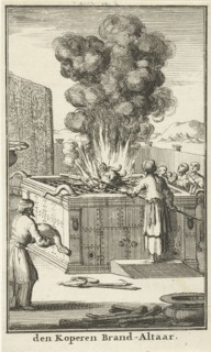 Priest sacrifices bull on the altar of sacrifice, print maker: Jan Luyken, Willem Goeree, 1683