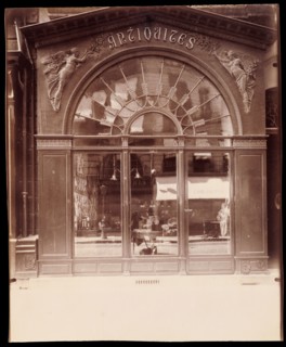 Vieille Empire, 21 Faubourg St. Honoré (Antique Store, rue du F