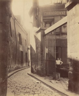 Entrée du passage de la Réunion, 1 et 3 Rue du Maure, 3Â° arro