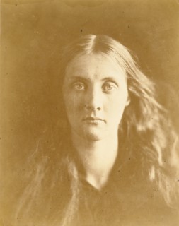 [Julia Jackson]