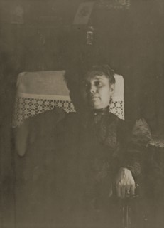 [Portrait of Louise Halévy by Lamplight. (Portrait de Louise Ha