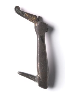 Bronze Mount from a "Shawabty Bundle": Pair of Arms, c. 1336-1256 BC. Egypt, Thebes, Wadi Qubbanet
