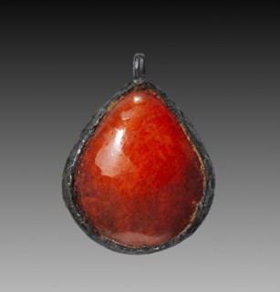 Oyster-Shell Pendant, 1980-1801 BC. Egypt, Middle Kingdom, Dynasty 12. Carnelian and silver;