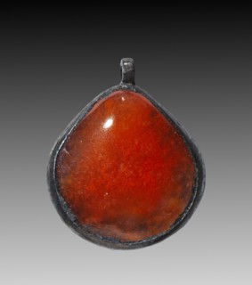 Oyster-Shell Pendant, 1980-1801 BC. Egypt, Middle Kingdom, Dynasty 12. Carnelian and silver;