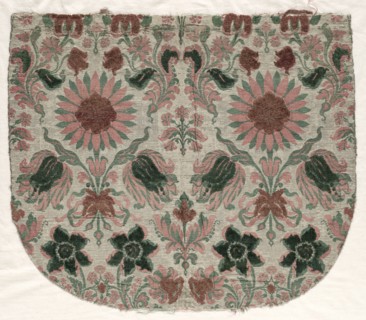 Chaperon (Hood), late 17th century. Spain, late 17th century. Silk and metal threads; overall: 45 x