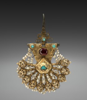 Earring, 1700s - 1800s. Hungary, 18th-19th century. Silver gilt; overall: 4.5 cm (1 3/4 in.).
