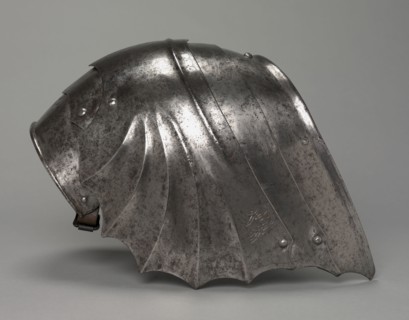 Pair of Gothic Fan-Shaped Pauldron (left), c.1485-1500. Antonio Missaglia (Italian,