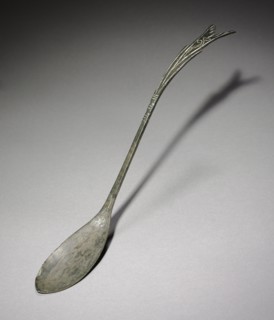 Spoon with Fish-Tail Design, 918-1392. Korea, Goryeo period (918-1392). Silver bronze; overall: 28
