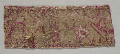 Textile Fragment, 16th century. Turkey, Bursa, 16th century. Brocaded silk with metal thread weft;