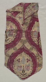 Textile Fragment, 16th century. Turkey, 16th century. Brocaded silk with metal thread weft;