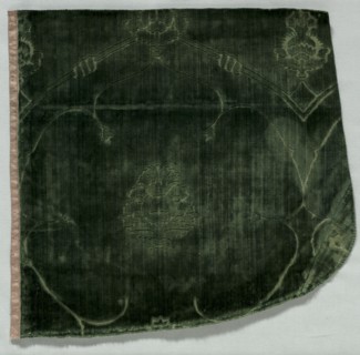 Velvet Fragment, 1400s. Italy, 15th century. Velvet (cut and voided); overall: 33 x 34.3 cm (13 x