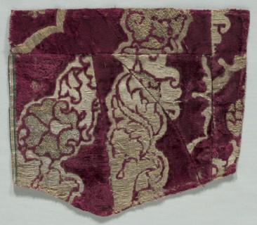 Velvet Fragment, 1400s. Italy, 15th century. Velvet (cut, voided, and brocaded); overall: 23.9 x 27