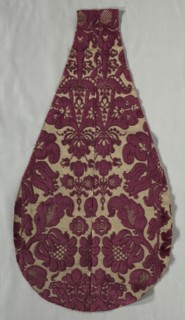 Velvet Fragment, late 1600s. Italy, late 17th century. Velvet; overall: 70.3 x 37 cm (27 11/16 x 14