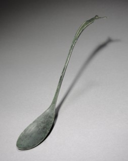 Spoon with Fish-Tail Design, 918-1392. Korea, Goryeo period (918-1392). Bronze; overall: 24.8 cm (9