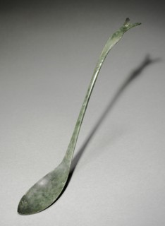 Spoon with Fish-Tail Design, 918-1392. Korea, Goryeo period (918-1392). Bronze; overall: 25.1 cm (9