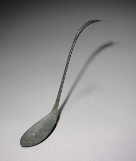 Spoon with Fish-Tail Design, 918-1392. Korea, Goryeo period (918-1392). Bronze; overall: 23.6 cm (9