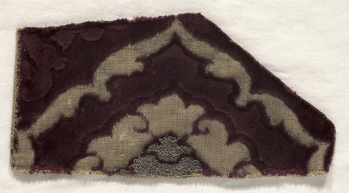 Velvet Fragment, 1400s. Italy or Spain, 15th century. Velvet weave (cut with two heights of pile,
