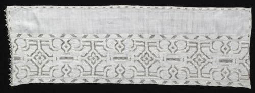 Needlepoint (Cutwork) and Bobbin Lace Panel, late 16th century. Italy, Venice ?, late 16th century.