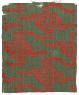Fragment, 1680 - 1720. China, late 17th - early 18th century. Silk; overall: 17.8 x 15.3 cm (7 x 6