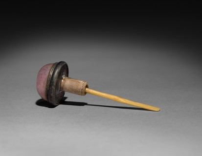 Snuff Bottle (stopper), 1644-1912. China, Qing dynasty (1644-1911). Glass; overall: 7.7 cm (3 1/16