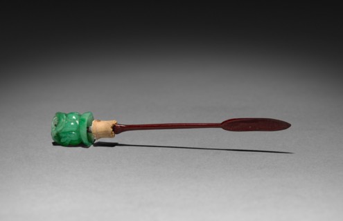 Snuff Bottle (stopper), 1644-1911. China, Qing dynasty (1644-1911). Glass; overall: 6.8 cm (2 11/16