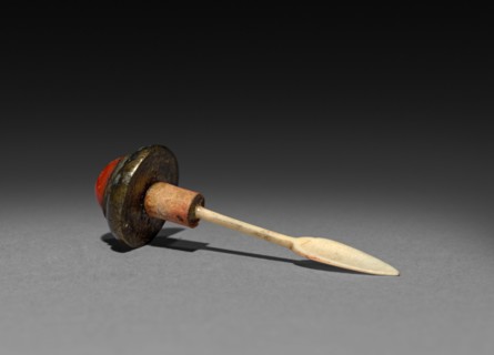 Snuff Bottle (stopper), 1644-1911. China, Qing dynasty (1644-1911). Glass; overall: 5.4 cm (2 1/8