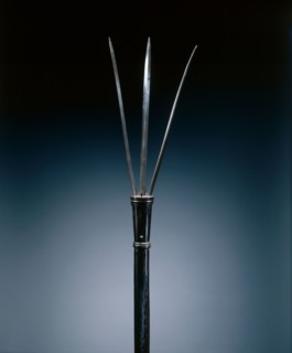 Brandistock (with retractible blades), c. 1600-1625. Italy, early 17th century. Steel; round wood