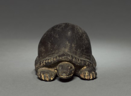 Turtle, before 1921. Colombia. Pottery; diameter: 11.5 cm (4 1/2 in.); overall: 6.4 cm (2 1/2 in.).