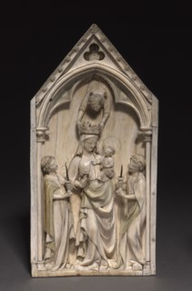 Plaque: The Virgin and Child with Angels, c. 1320-1330. France, Paris, Gothic period. Ivory, traces