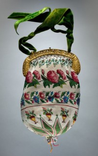 Beaded Bag, 19th century. America, 19th century. Glassbeads, crocheted with silk thread, metal