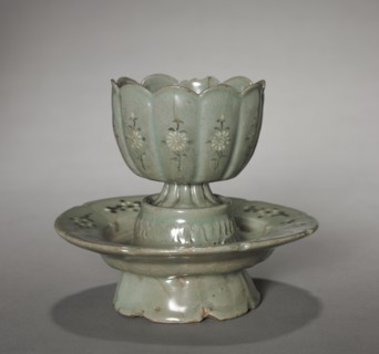 Floral-shaped Cup and Saucer with Inlaid Chrysanthemum Design, 1100s. Korea, Goryeo period