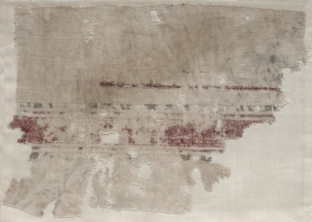 Fragment of a Tiraz, 932 - 940. Egypt, Tunah, Ikhshidid period, Caliphate of al-Qahir or al-Radi,